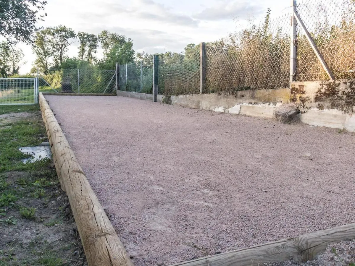 Holiday home Gite Familial En Auvergne Avec Jardin, Ping-Pong, Proche Stations Thermales, Animaux Acceptes - Fr-1-489-127 Mazirat