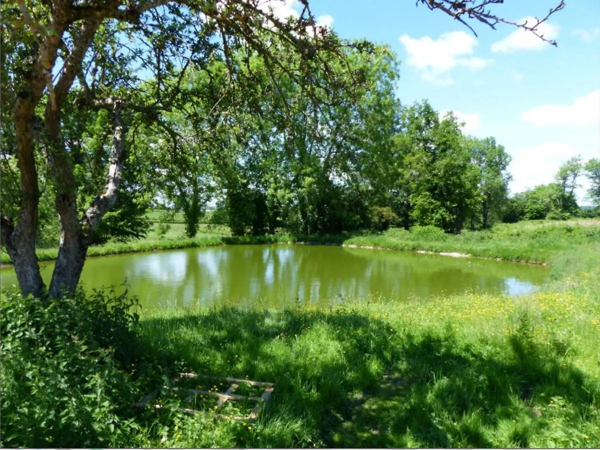 Gite Familial En Auvergne Avec Jardin, Ping-Pong, Proche Stations Thermales, Animaux Acceptes - Fr-1-489-127 Mazirat Holiday home