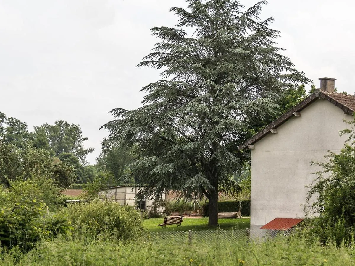 Gite Familial En Auvergne Avec Jardin, Ping-Pong, Proche Stations Thermales, Animaux Acceptes - Fr-1-489-127 Mazirat