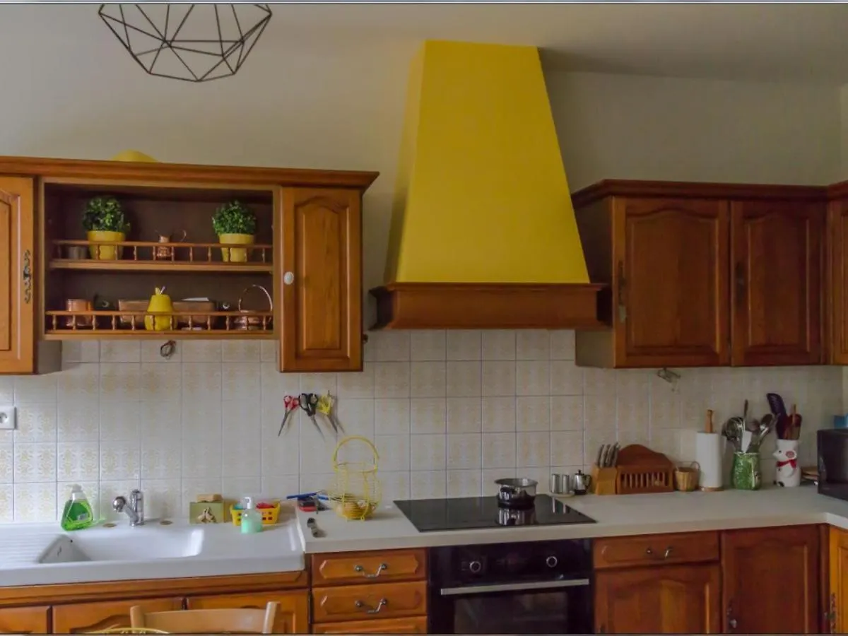 Gite Familial En Auvergne Avec Jardin, Ping-Pong, Proche Stations Thermales, Animaux Acceptes - Fr-1-489-127 Mazirat