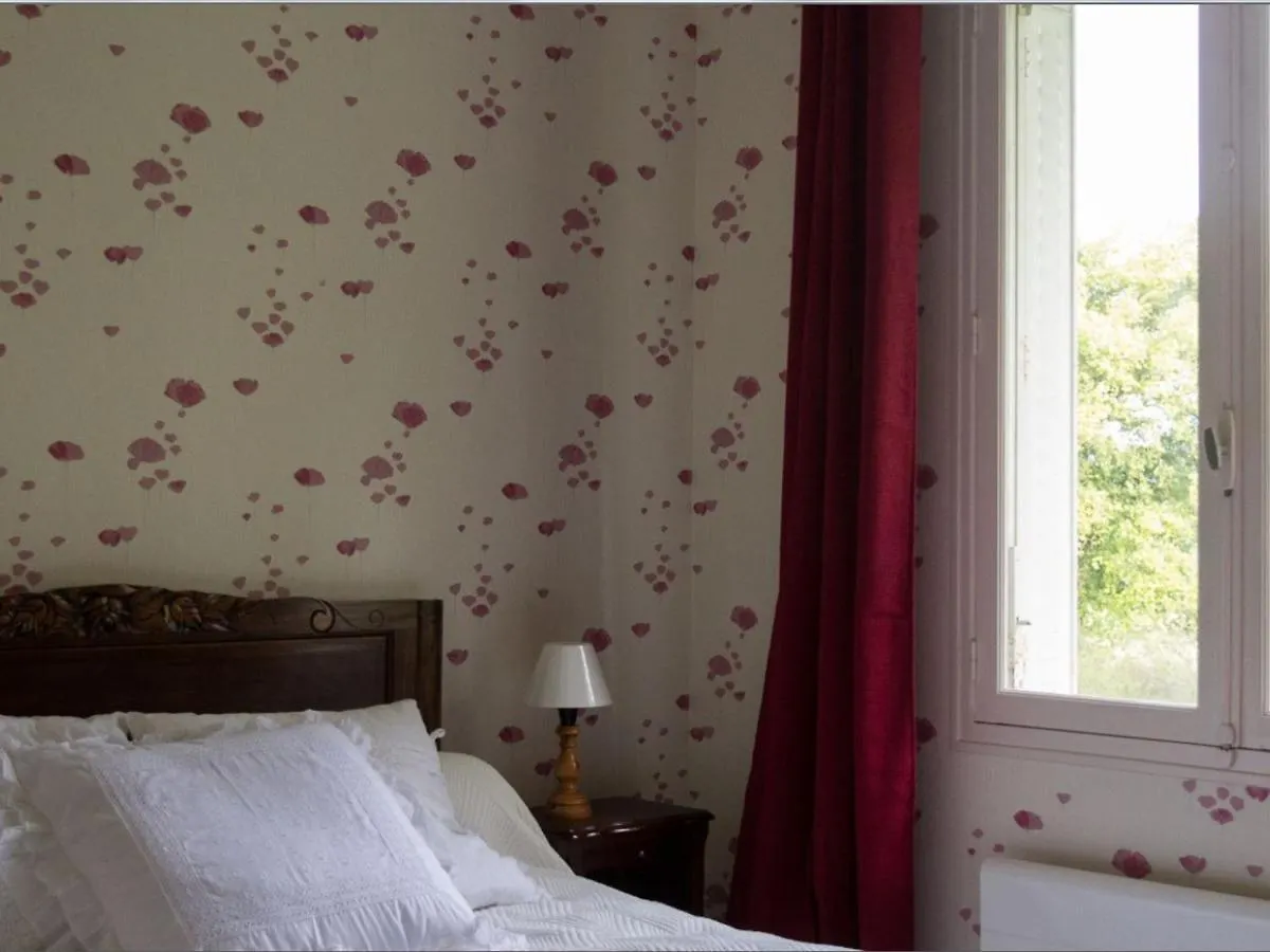 Gite Familial En Auvergne Avec Jardin, Ping-Pong, Proche Stations Thermales, Animaux Acceptes - Fr-1-489-127 Mazirat 0*,